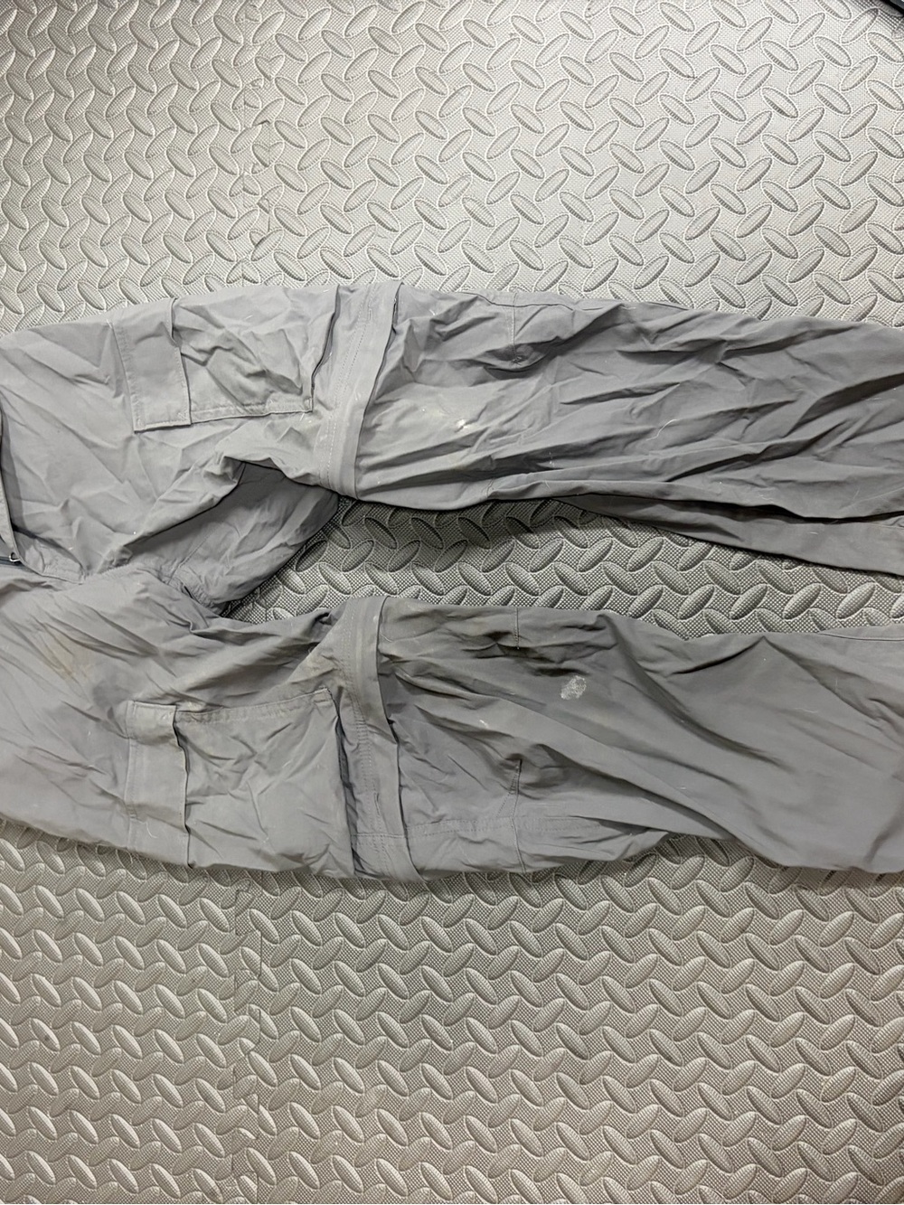 REI Light Gray Men's Cargo Pants